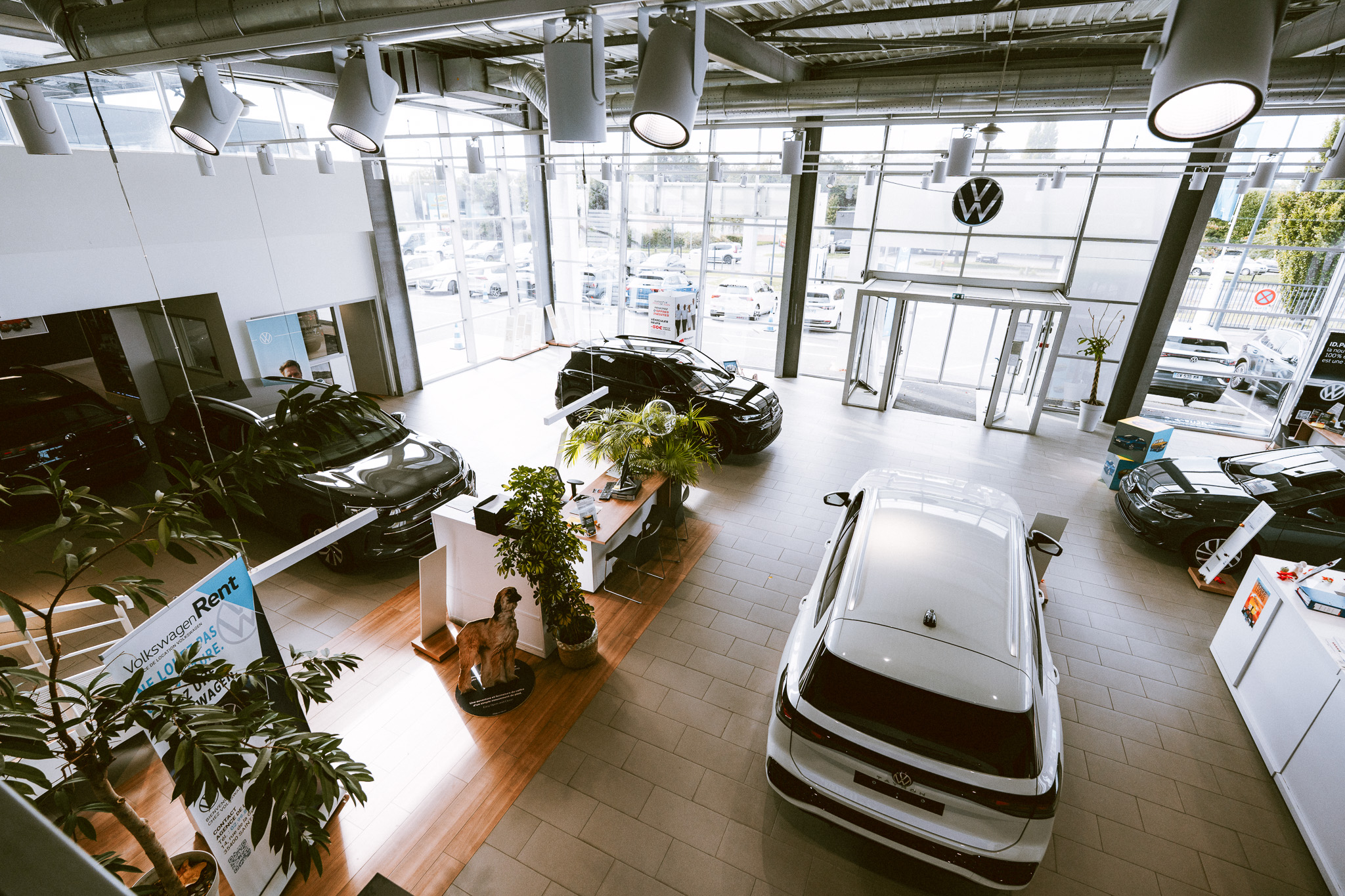 Photo intérieur de la concession Mouton Volkswagen Saint-Malo
