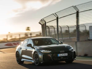 Photo de la nouvelle Audi RS5 2026 en verte